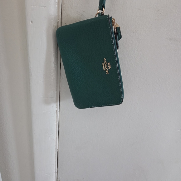 Coach Green Leather Women's Bag - Picture 1 of 6